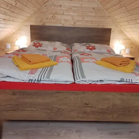 Апартаменты U Bernaku Абертами